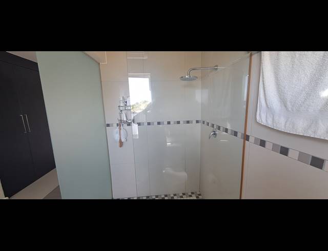 4 BEDROOM HOUSE FOR SALE IN SALDANHA HEIGHTS